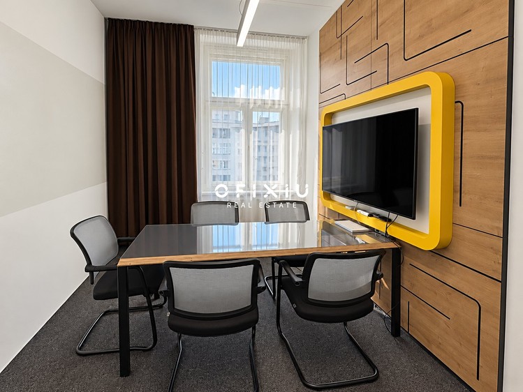 Pronájem komerčního prostoru, 294 m² (14 z 18)