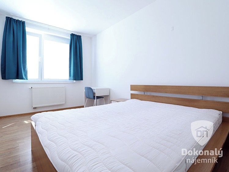 Pronájem bytu 2+kk, 43 m² (10 z 22)