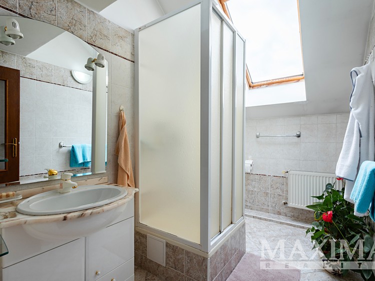 Будинок на продаж, 378 м² (21 з 30)
