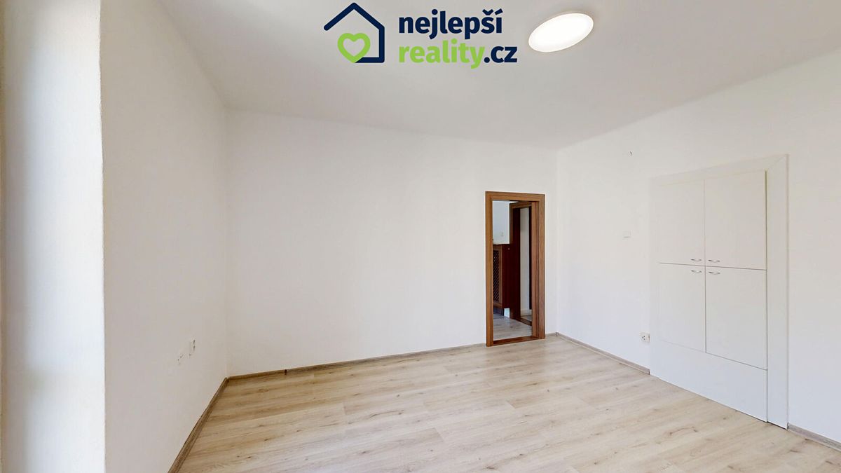 Pronájem bytu 2+1 58 m² – fotografie 4