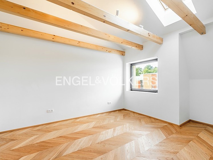 Квартира 4+kk на продаж, 120 м² (7 з 13)