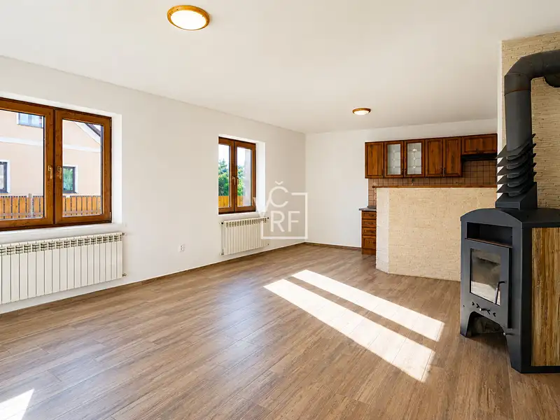 Prodej rodinného domu 160 m², pozemek 714 m², Mikulovice – náhled fotky 3
