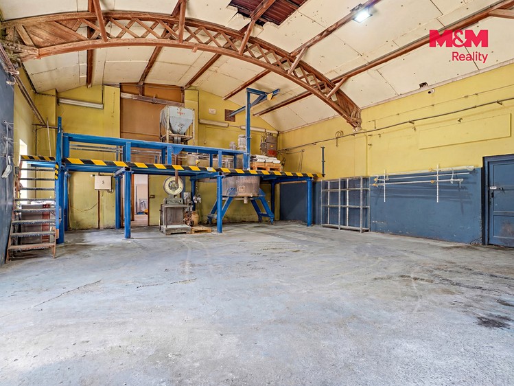 Prodej komerčního prostoru, 3 308 m² (17 z 19)