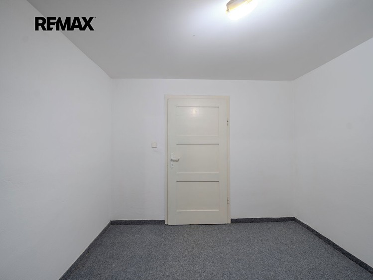 Будинок на продаж, 220 м² (32 з 57)