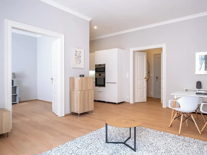 Pronájem bytu 3+kk 77 m², Praha – náhled fotky 2