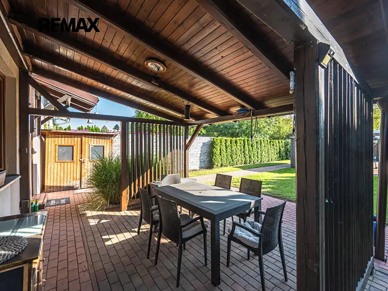 Pronájem rodinného domu 130 m², pozemek 400 m², Šestajovice – náhled fotky 3