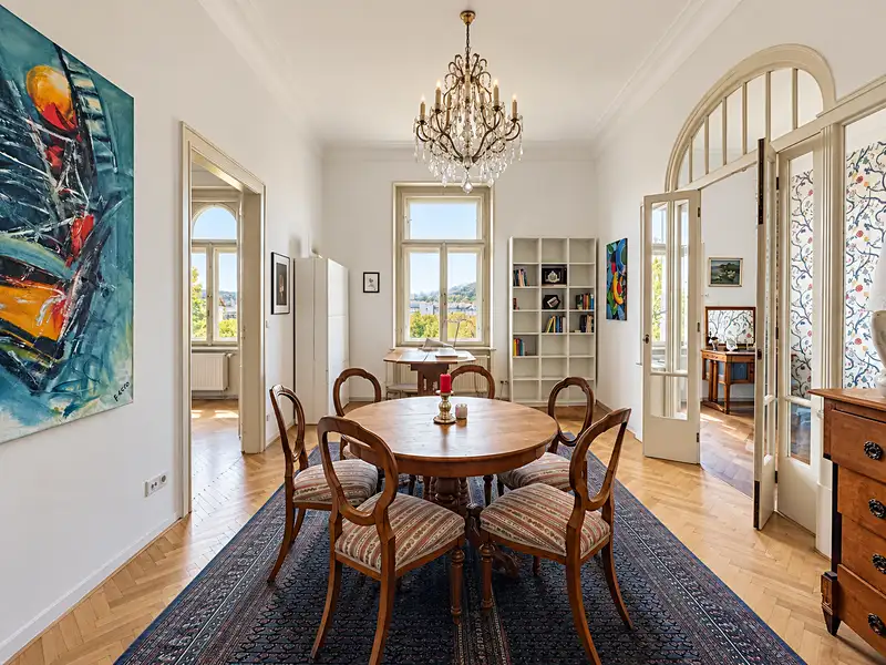 Pronájem bytu 3+1 106 m², Praha – náhled fotky 1