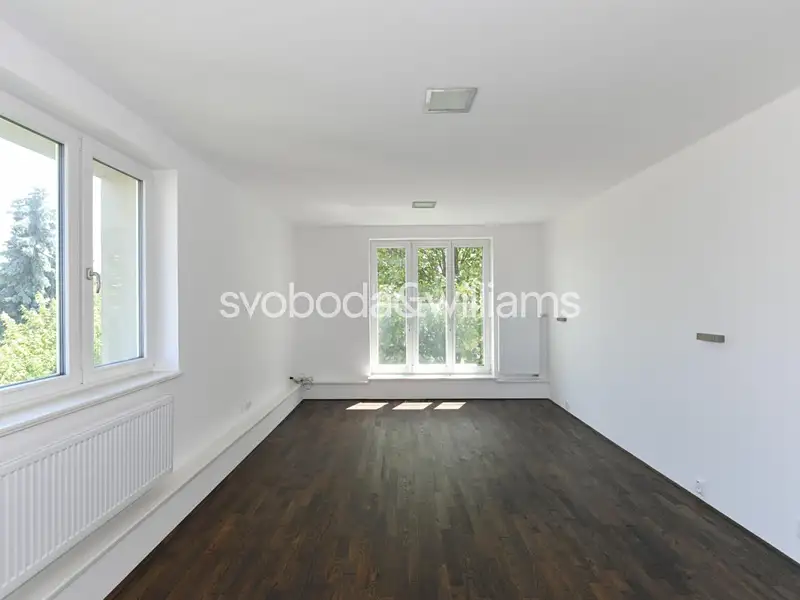 Pronájem rodinného domu 278 m², pozemek 378 m², Praha – náhled fotky 2