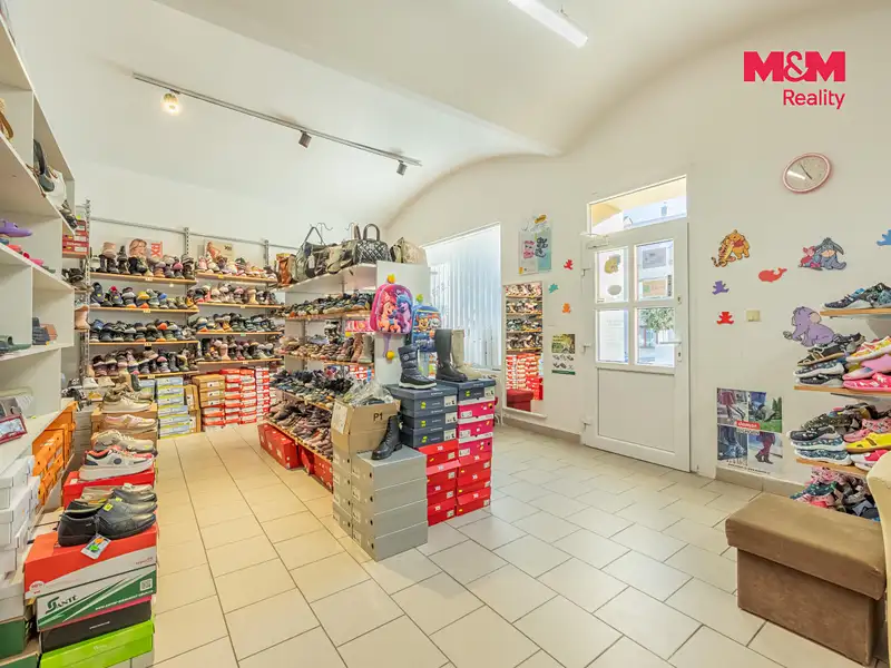 Prodej obchodního prostoru 70 m², Slaný – náhled fotky 3