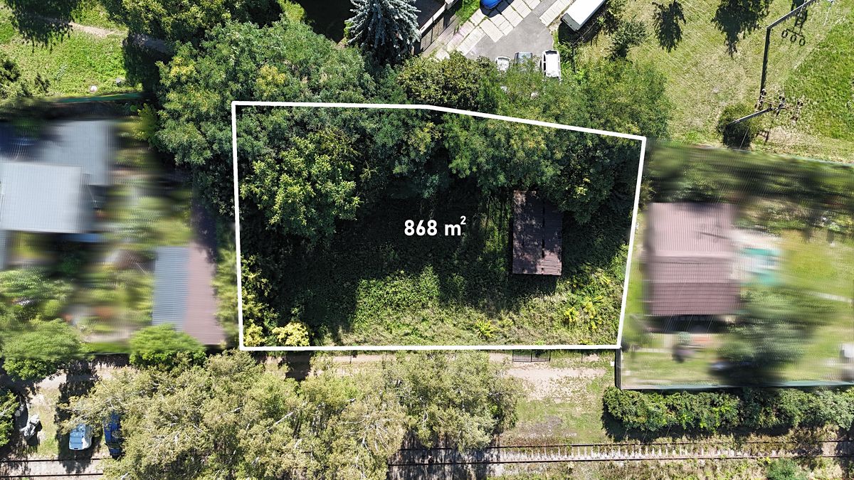 Prodej zahrady 868 m², Vinařice – fotka 1 z 3