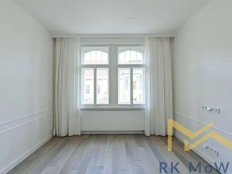 Pronájem bytu 2+kk 56 m², Praha – náhled fotky 3