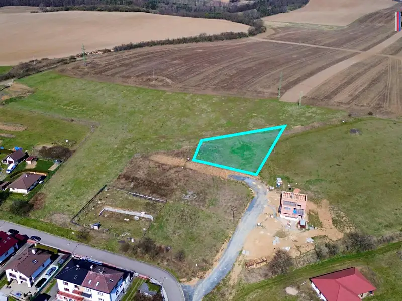 Prodej stavebního pozemku 1627 m², Netvořice – náhled fotky 1