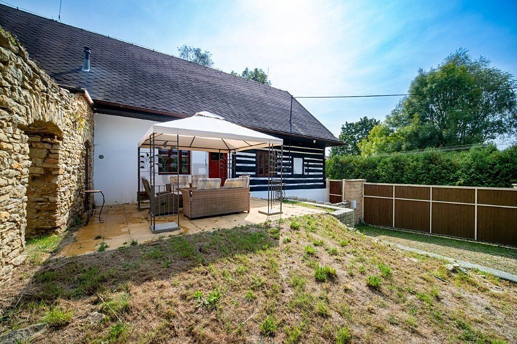 Prodej rodinného domu 180 m², pozemek 5691 m², Radiměř – fotka 1 z 3