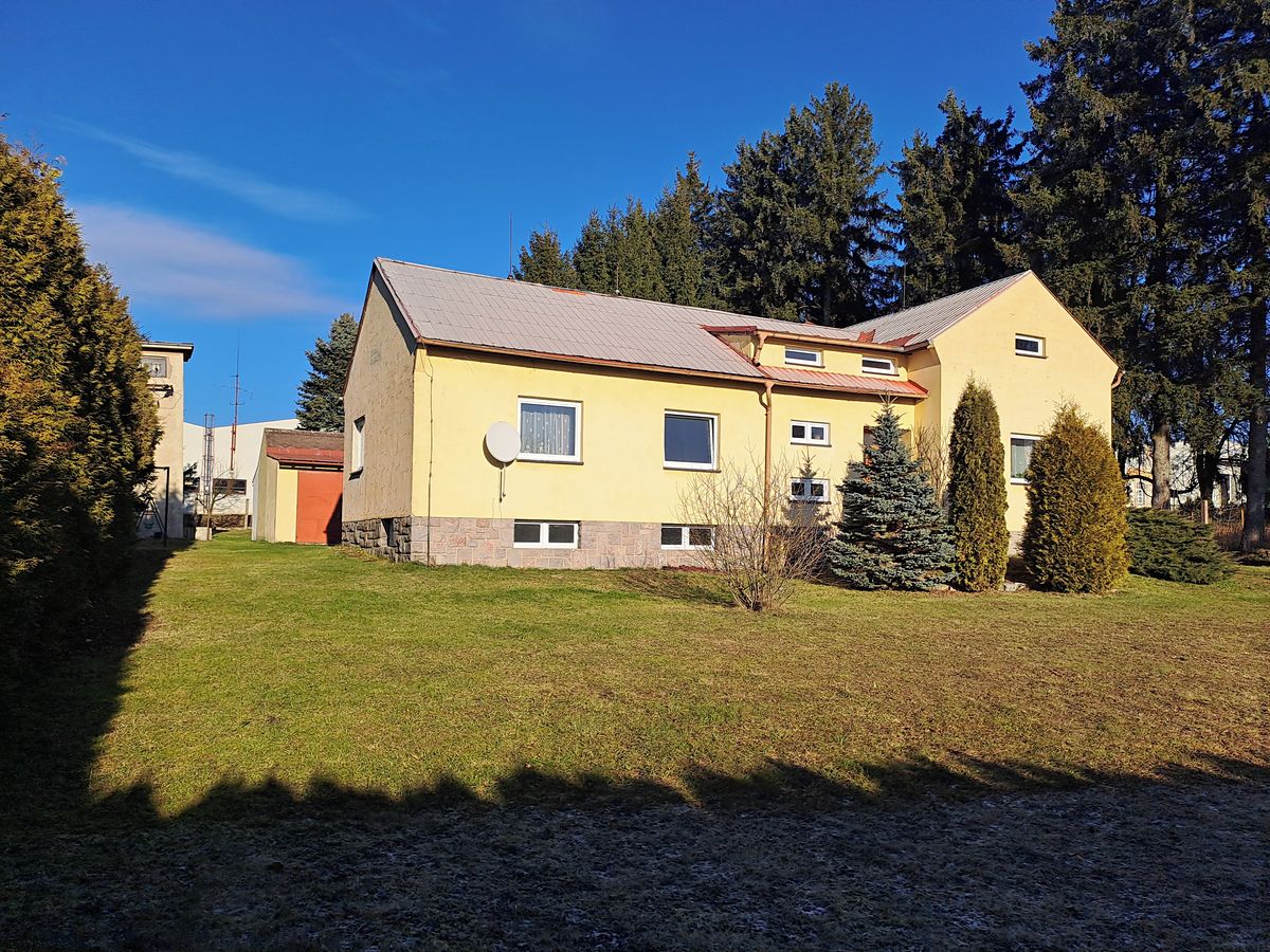 Prodej vícegeneračního domu 204 m², pozemek 2748 m², Králíky – fotka 1 z 3