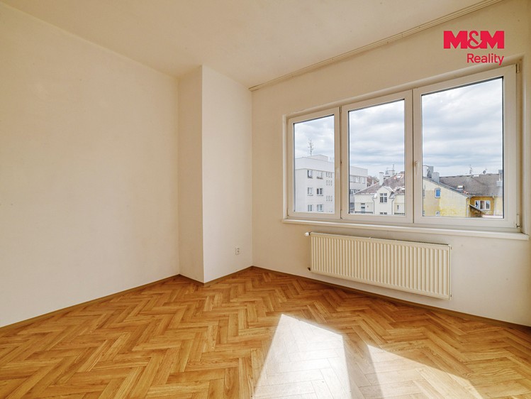 Pronájem bytu 2+1, 72 m² (6 z 24)