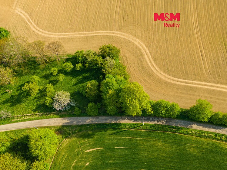 Grundstück zum Kauf, 842 m² (1 von 9)
