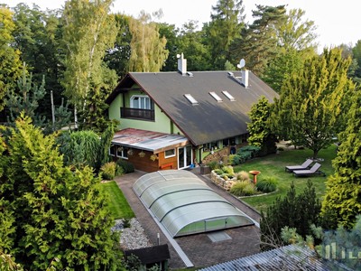 Prodej  rodinného domu 340 m², pozemek 2 165 m²