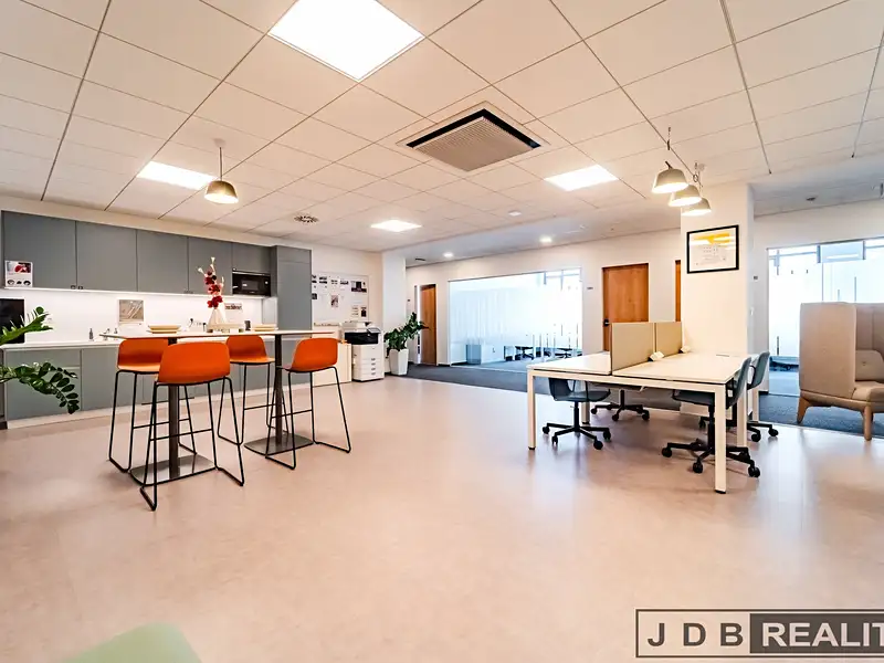 Pronájem kanceláře 120 m², Ostrava – náhled fotky 2