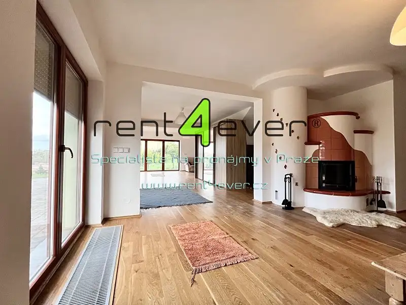 Pronájem rodinného domu 300 m², pozemek 640 m², Kostelec nad Černými lesy – náhled fotky 2