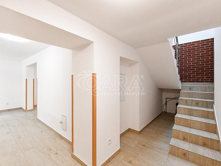Pronájem domu, 92 m² (11 z 27)