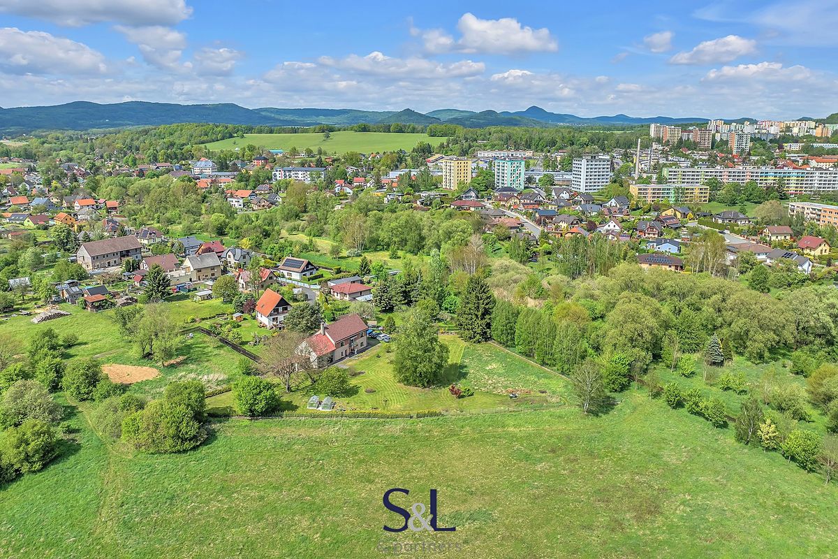 Prodej rodinného domu 227 m², pozemek 3155 m², Česká Lípa – fotka 1 z 3