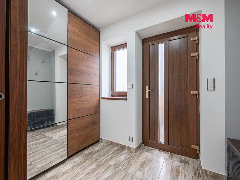 Prodej rodinného domu 450 m², pozemek 1649 m², Neustupov – náhled fotky 3