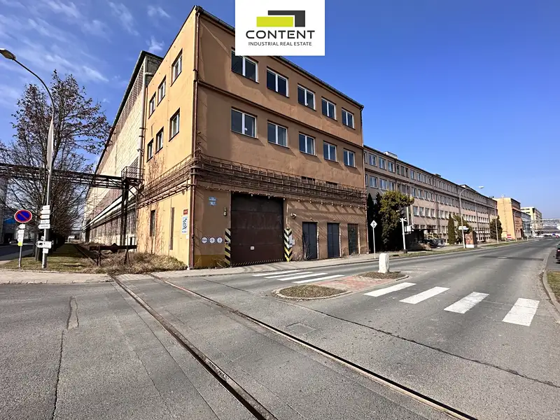 Pronájem výrobní haly, prostoru 4762 m², Plzeň – náhled fotky 3