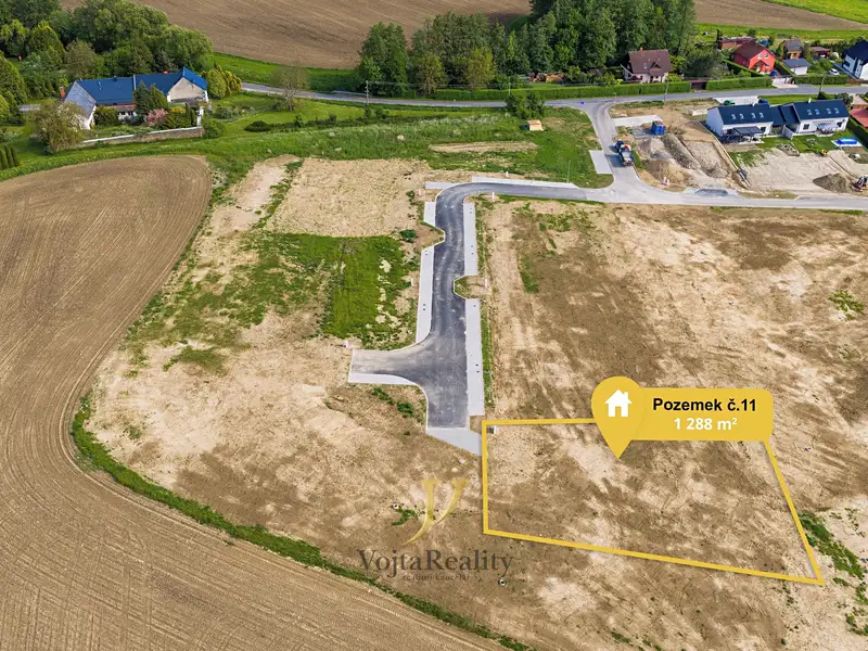 Prodej stavebního pozemku 1288 m², Komárov – náhled fotky 1