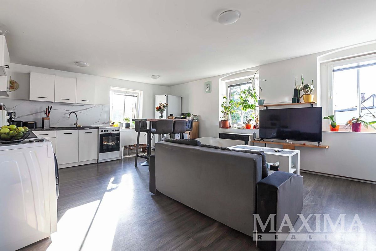 Pronájem bytu 3+kk 52 m²