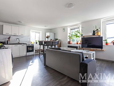 Pronájem bytu 3+kk 52 m²