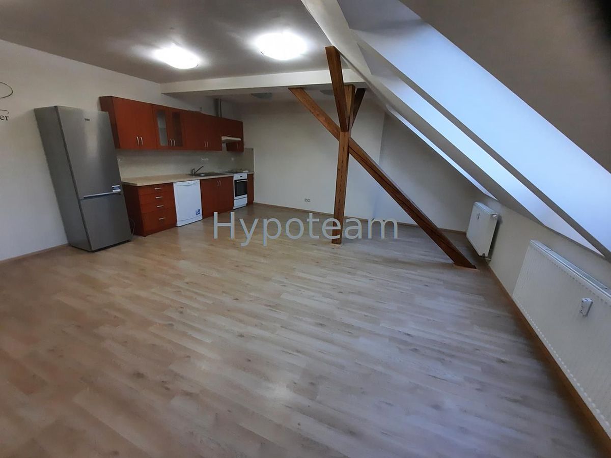 Pronájem bytu 2+kk 75 m²