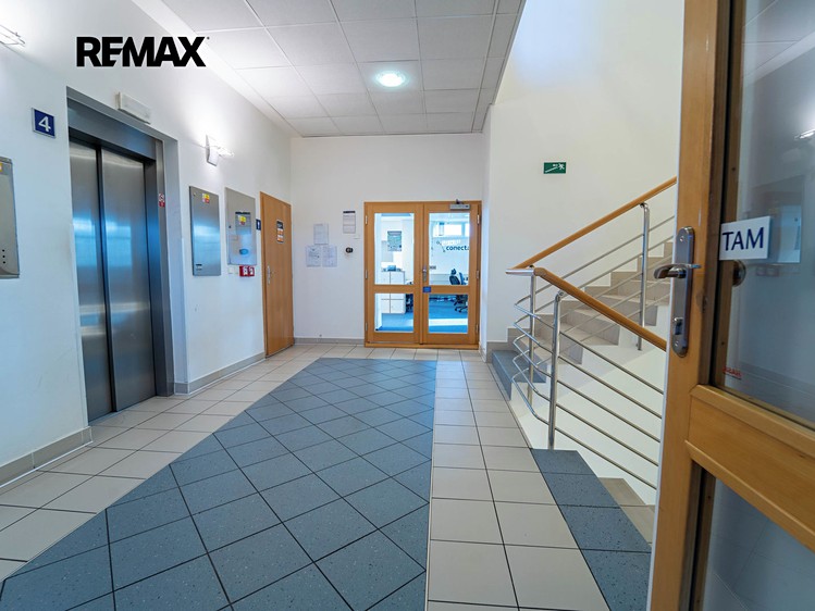 Pronájem komerčního prostoru, 540 m² (20 z 28)