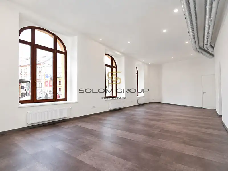 Prodej obchodního prostoru 106 m², Praha – náhled fotky 1