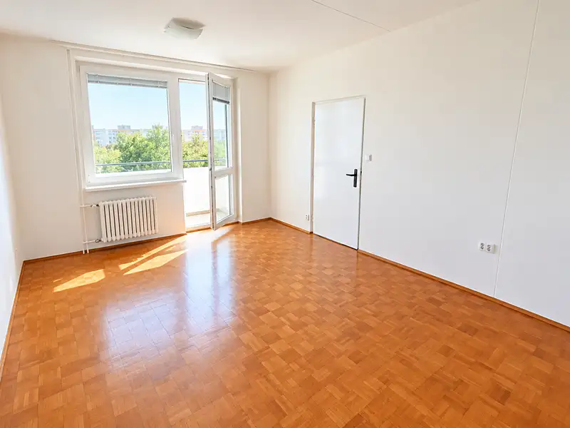 Pronájem bytu 3+1 70 m², Luhačovice – náhled fotky 3