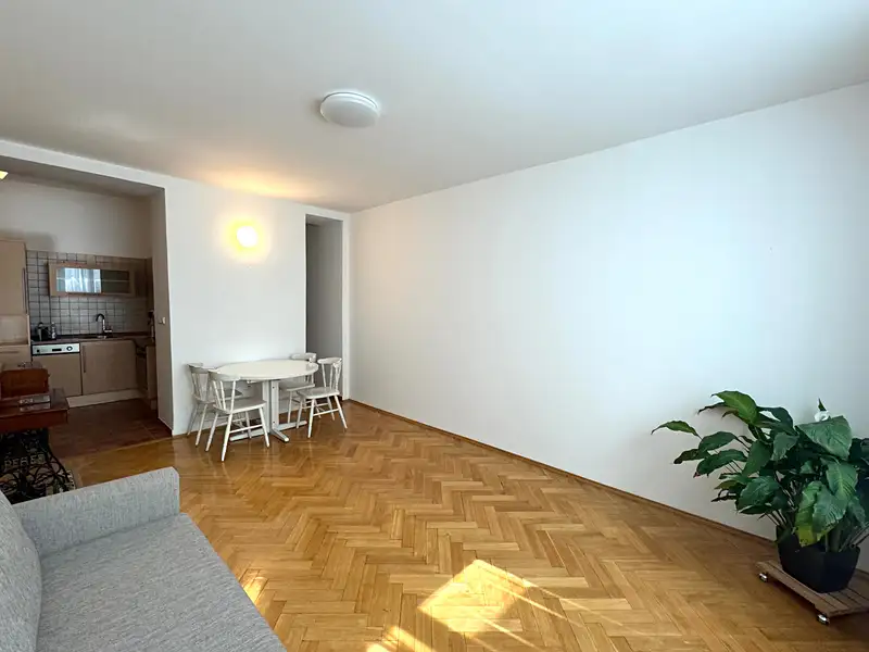 Prodej bytu 2+kk 52 m², Praha – náhled fotky 2