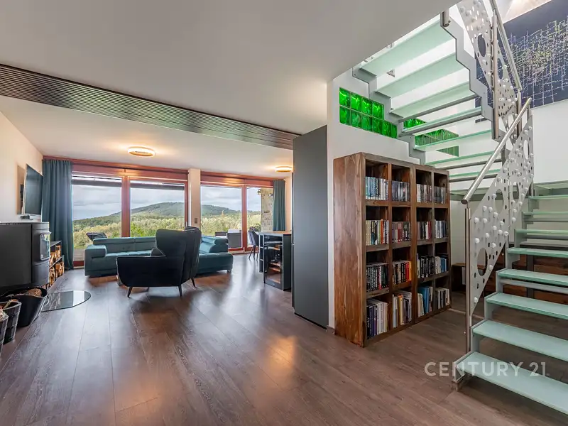 Prodej rodinného domu 246 m², pozemek 327 m², Beroun – náhled fotky 3