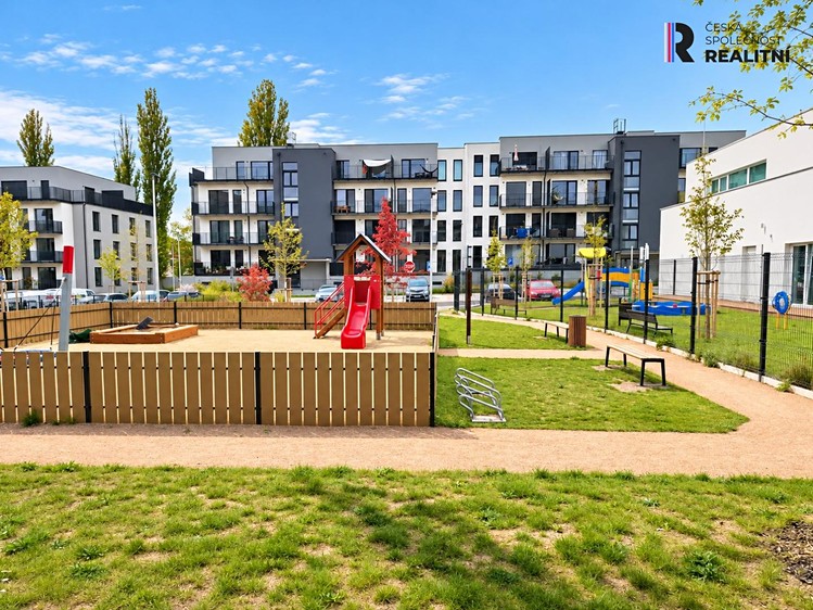 Квартира 1+kk в оренду, 36 м² (15 з 17)