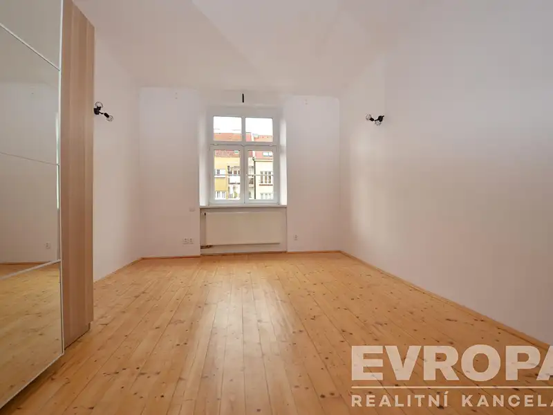 Pronájem bytu 2+kk 50 m², Praha – náhled fotky 2