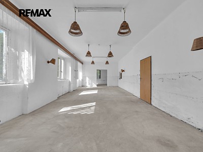 Gewerbefläche zum Kauf, 722 m² (2 von 20)
