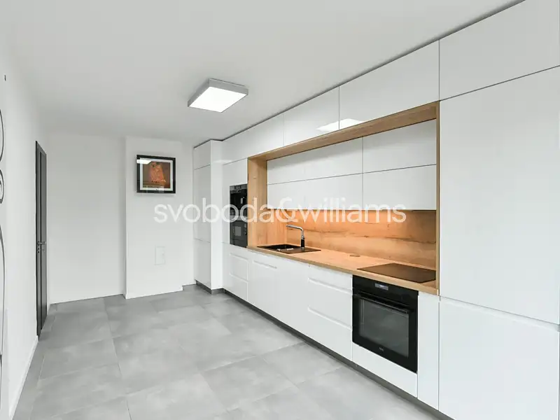 Pronájem rodinného domu 201 m², pozemek 302 m², Praha – náhled fotky 3