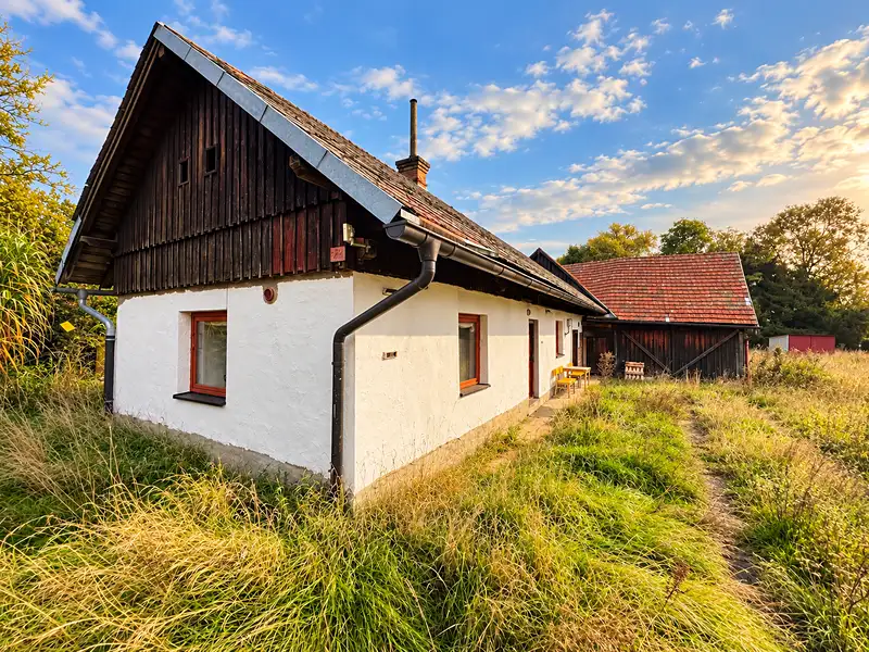 Prodej rodinného domu 60 m², pozemek 1691 m², Staré Smrkovice – náhled fotky 1