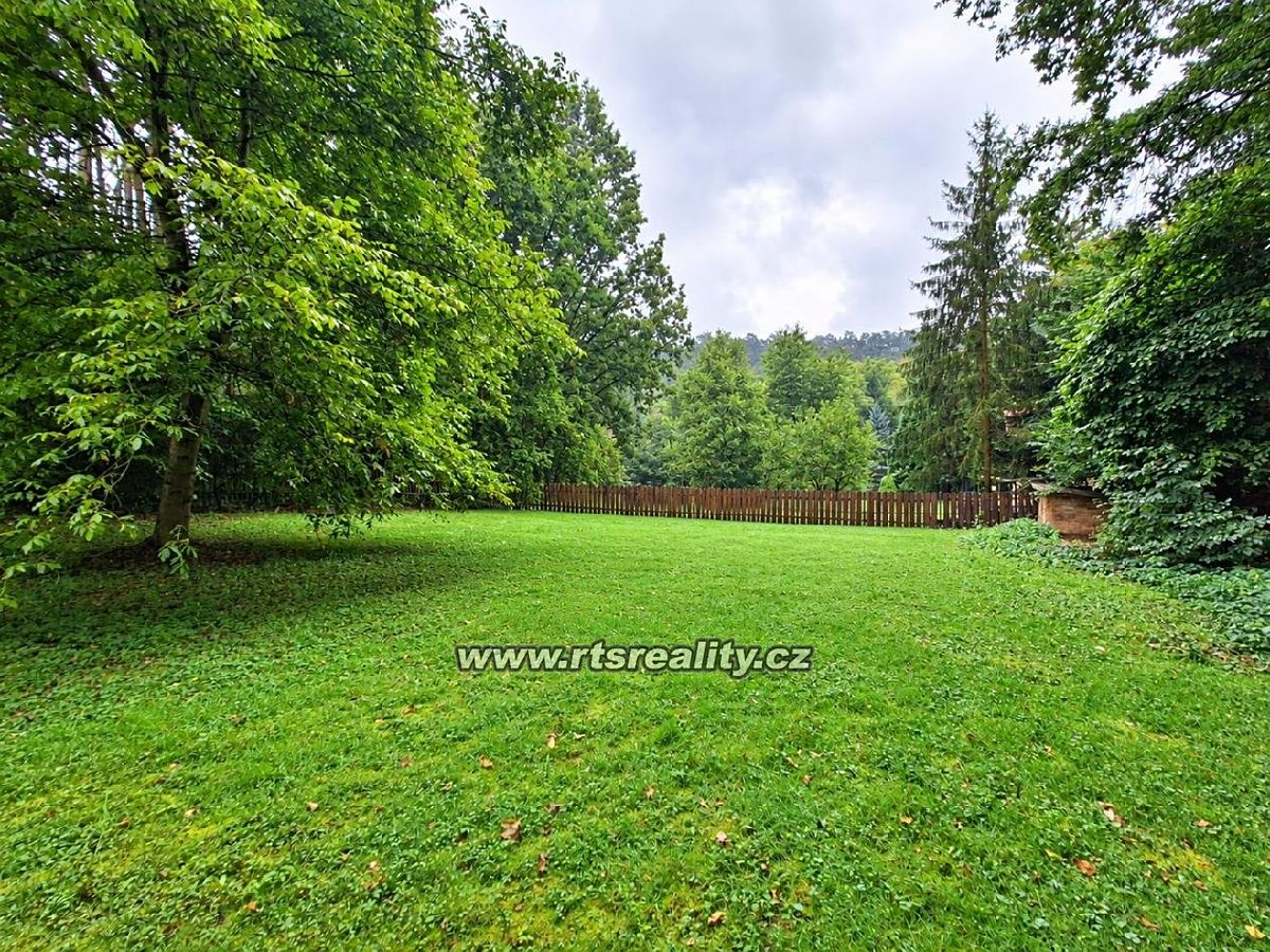 Prodej zahrady 894 m², Peruc – fotka 1 z 3