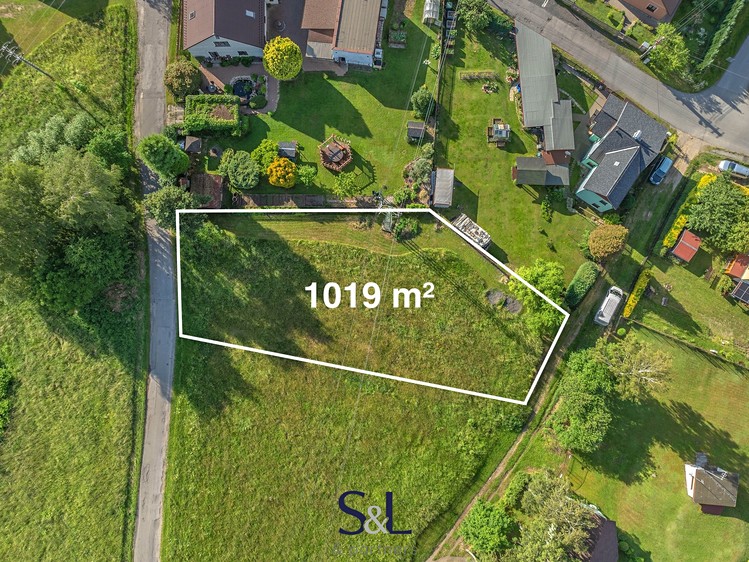 Grundstück zum Kauf, 1.019 m² (1 von 9)