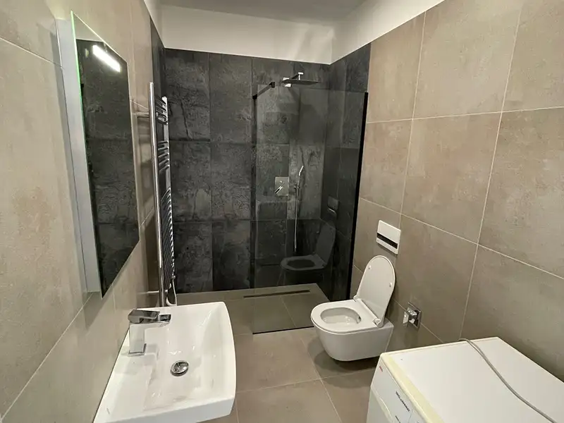 Pronájem kanceláře 123 m², Teplice – náhled fotky 3
