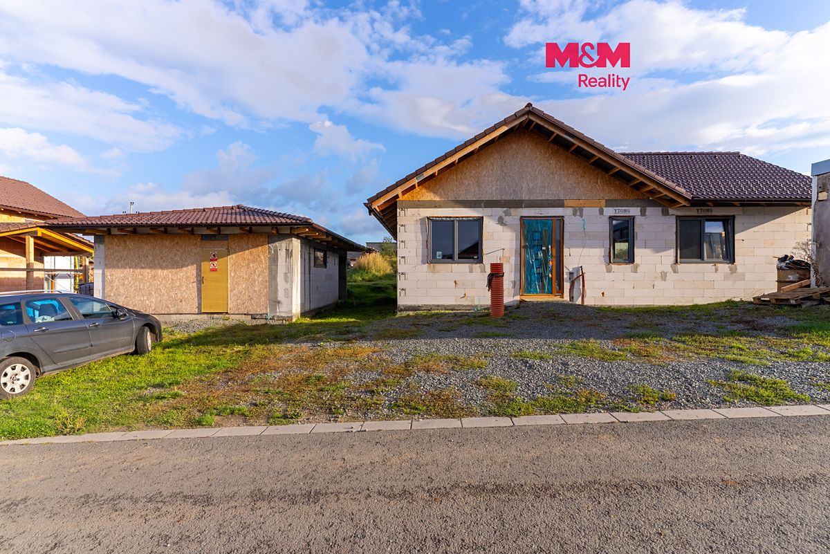 Prodej rodinného domu 120 m², pozemek 871 m², Městečko Trnávka – fotka 1 z 3