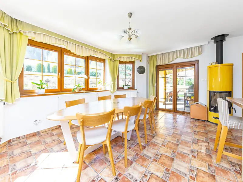 Prodej rodinného domu 232 m², pozemek 3382 m², Lipová-lázně – náhled fotky 3