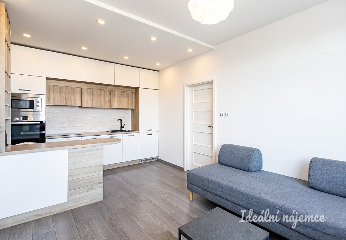 Pronájem bytu 2+kk 49 m² – fotografie 3