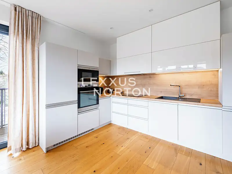 Pronájem bytu 3+kk 93 m², Praha – náhled fotky 3