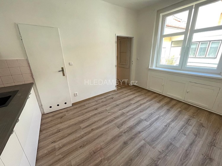 Квартира 2+1 в оренду, 54 м² (3 з 12)