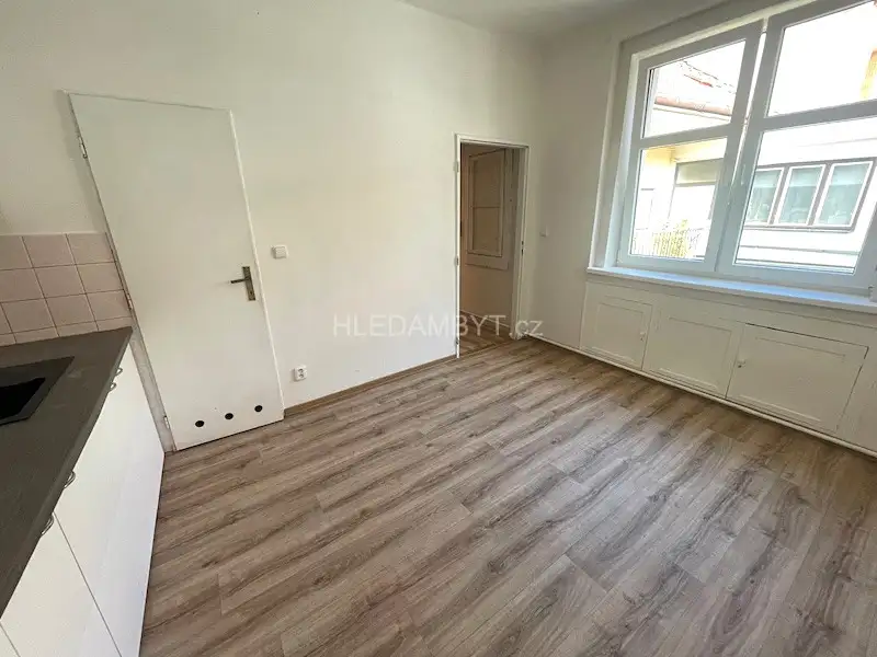 Pronájem bytu 2+1 54 m², Praha – náhled fotky 3